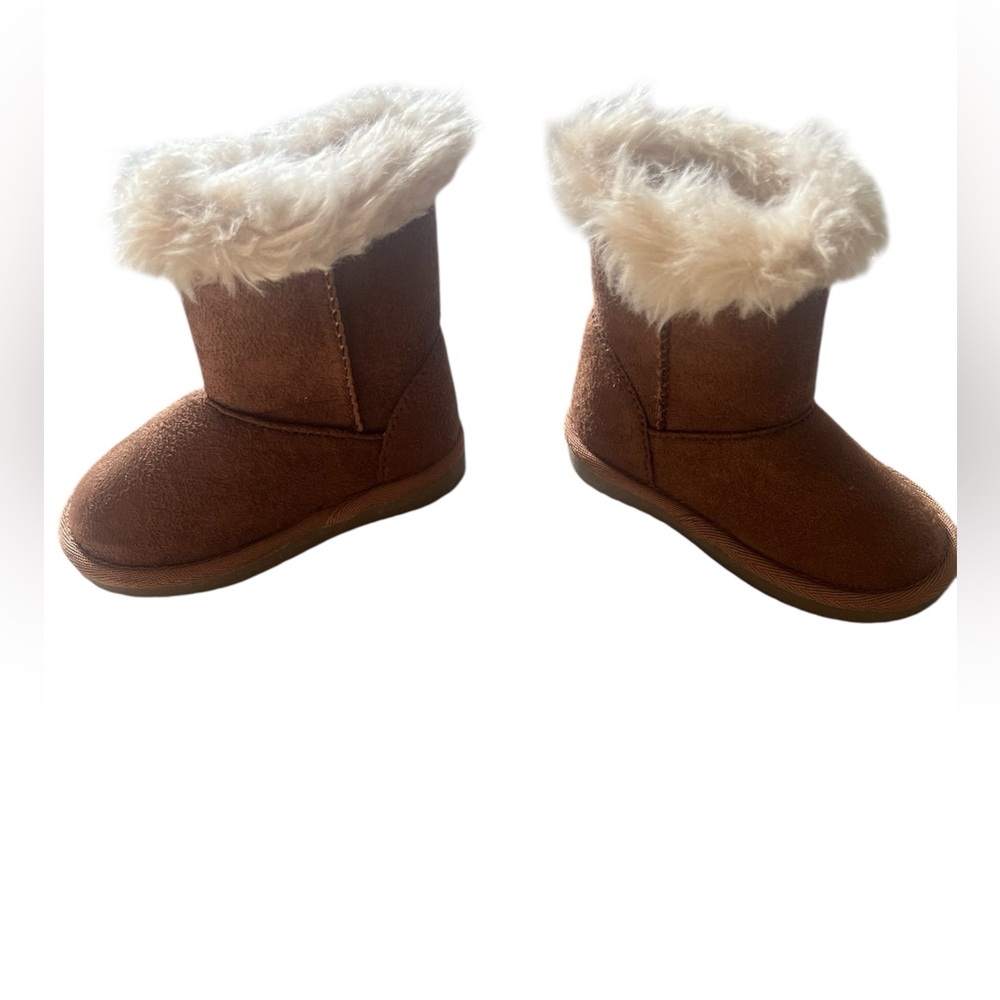 Children’s Place Toddler Girl’s Faux Fur Chalet Boots | 6 NWOT - Picture 2 of 6